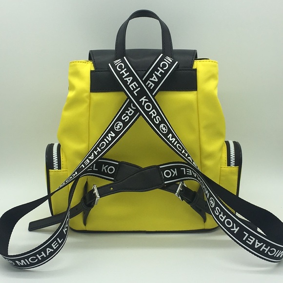 MICHAEL KORS ABBEY MD CARGO BACKPACK BRT YELLOW - Picture 4 of 8